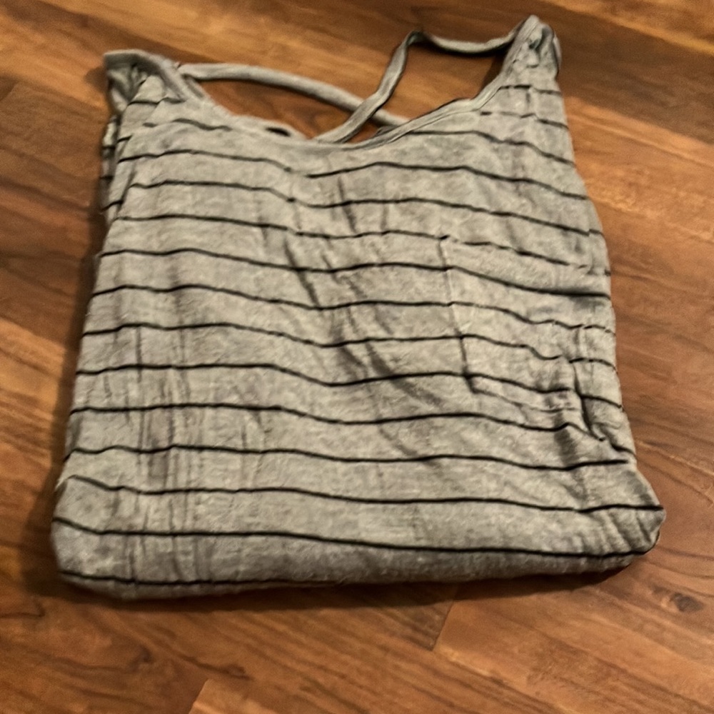 5/$25 Striped long sleeve